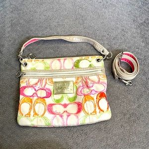 Coach Poppy logo crossbody